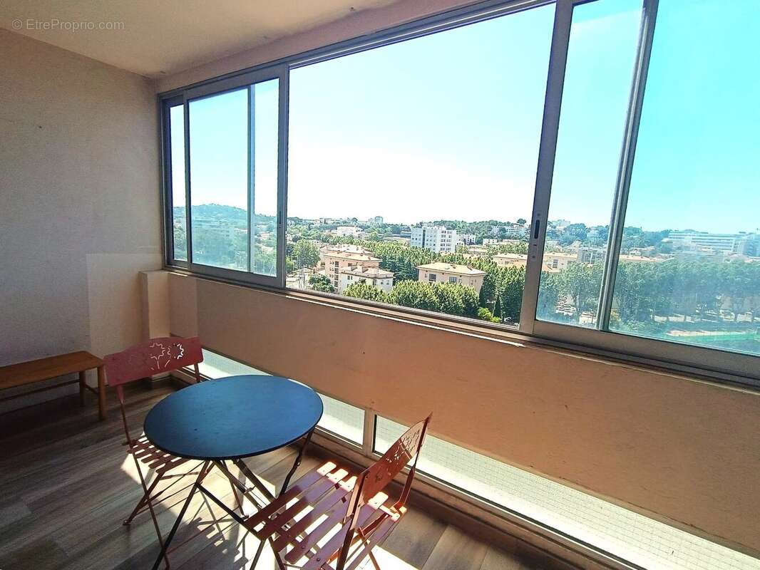 Bel appartement de 93m² avec 2 balcons proche du Mourillon - photo 6