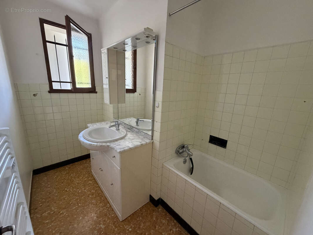 Appartement à TRANS-EN-PROVENCE