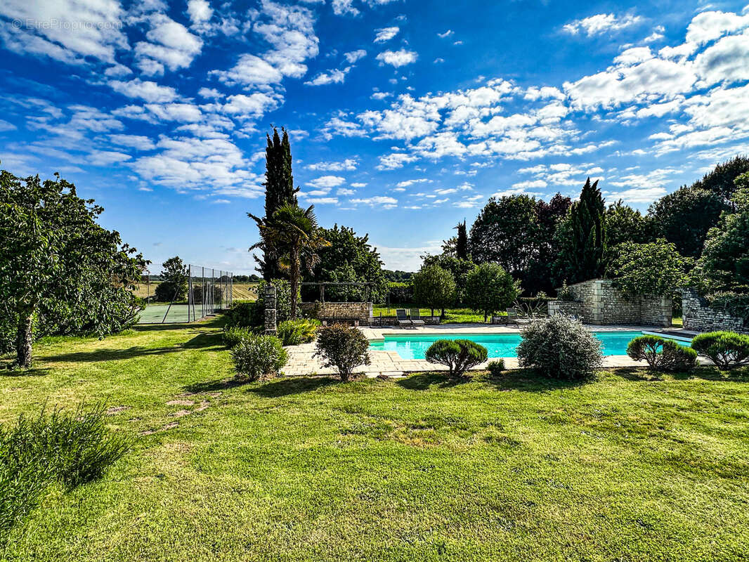 Maison à SAINT-GERMAIN-DU-SEUDRE