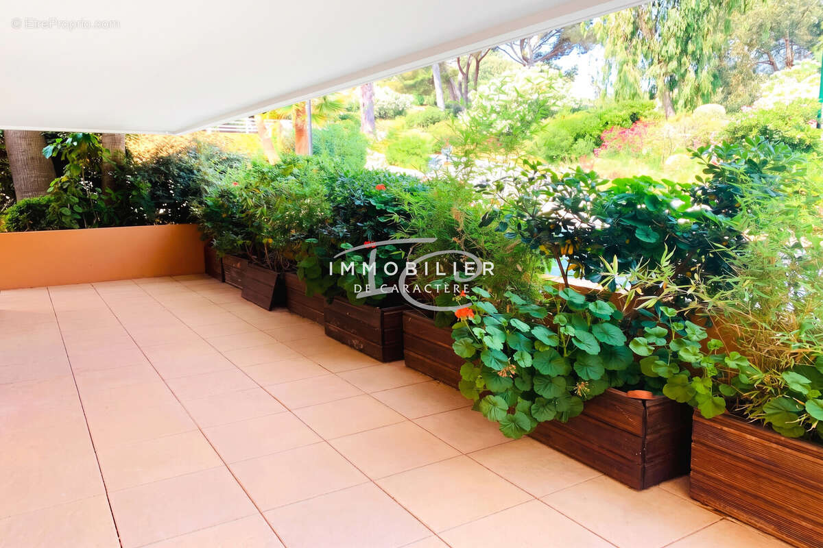 Appartement 63 m² à Cavalaire-Sur-Mer  - photo 8