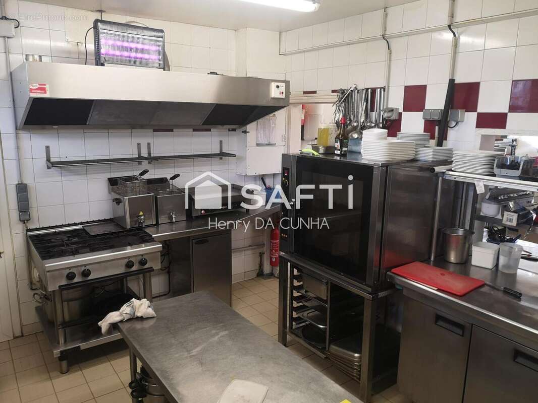 Photo 3 - Commerce à YCHOUX