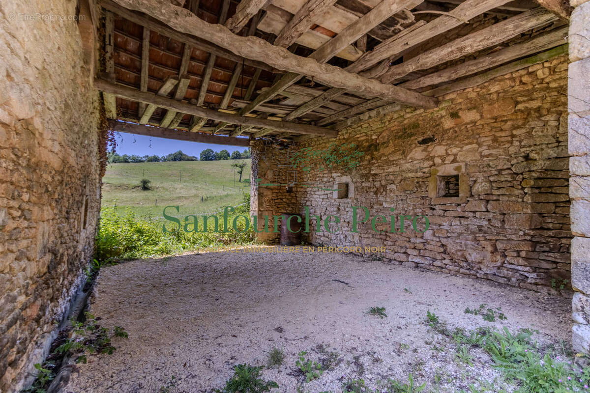 Maison à MARQUAY