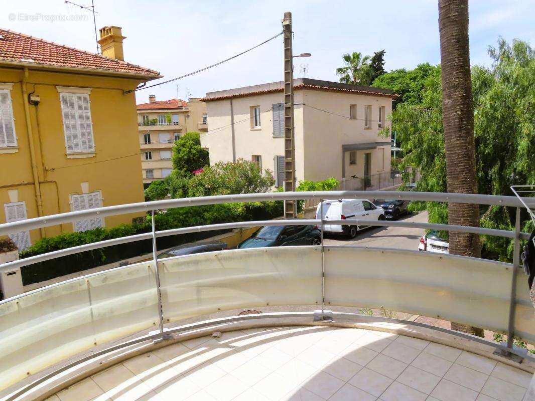 Appartement à LE CANNET
