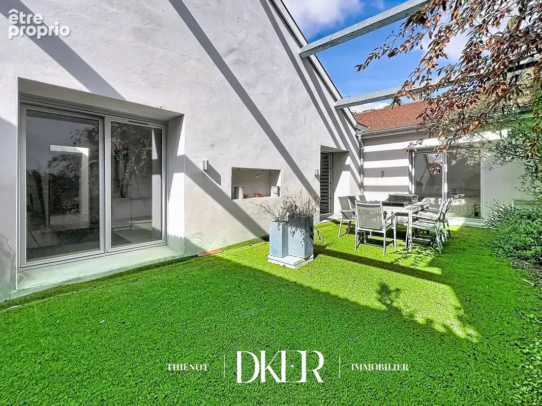 Maison de plain pied  320 M2 + Type 2 - photo 26
