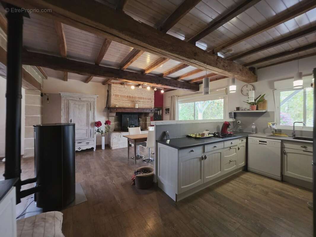 Maison à LAUZUN