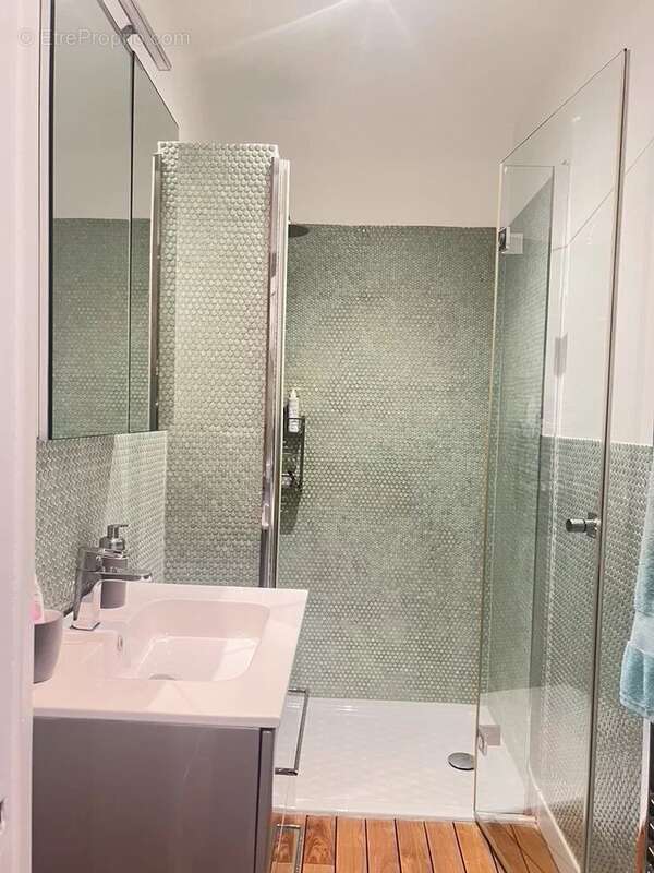 Appartement à PARIS-19E