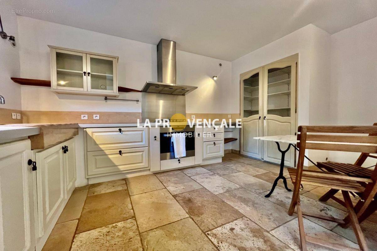 Maison à LA DESTROUSSE