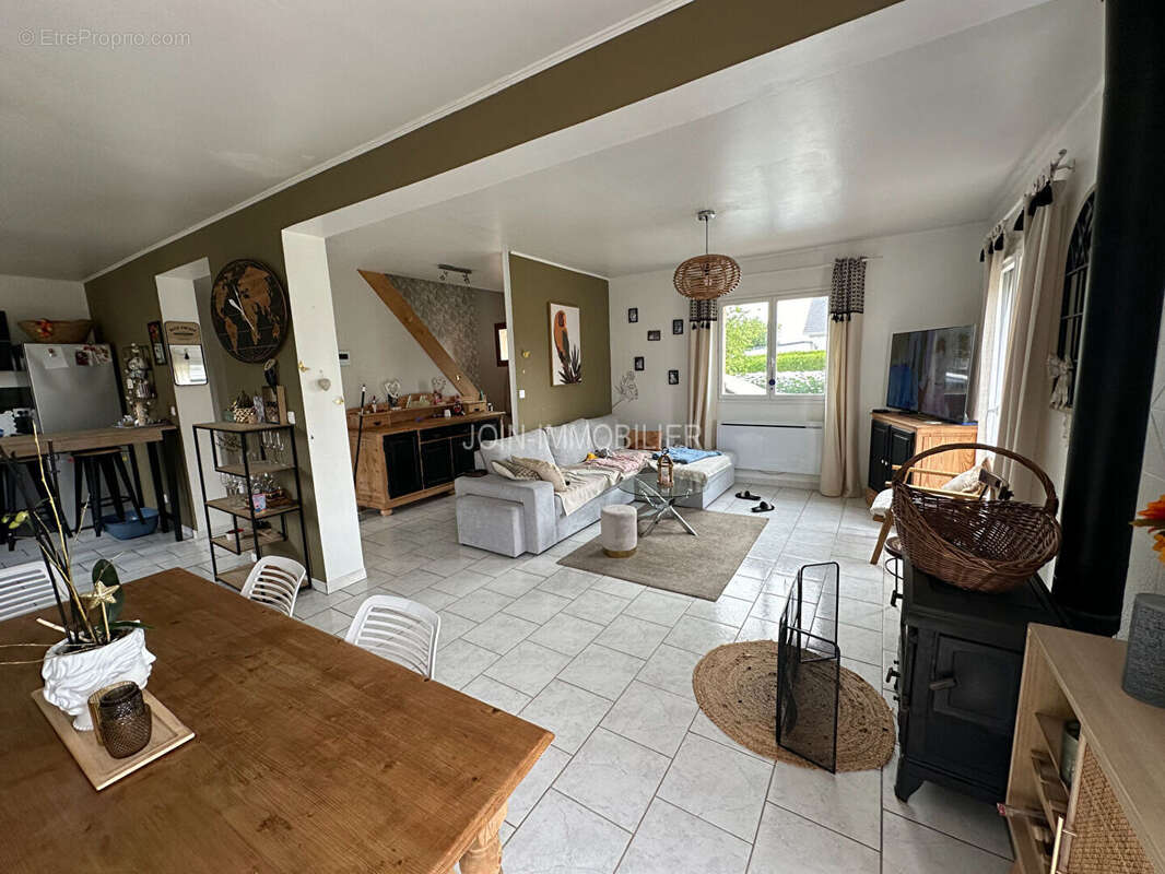 Maison à SAINT-MARTIN-EN-CAMPAGNE