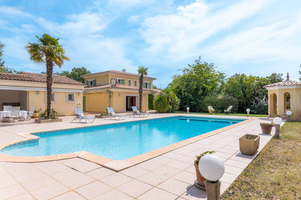 Maison à SAINT-ANTONIN-DU-VAR