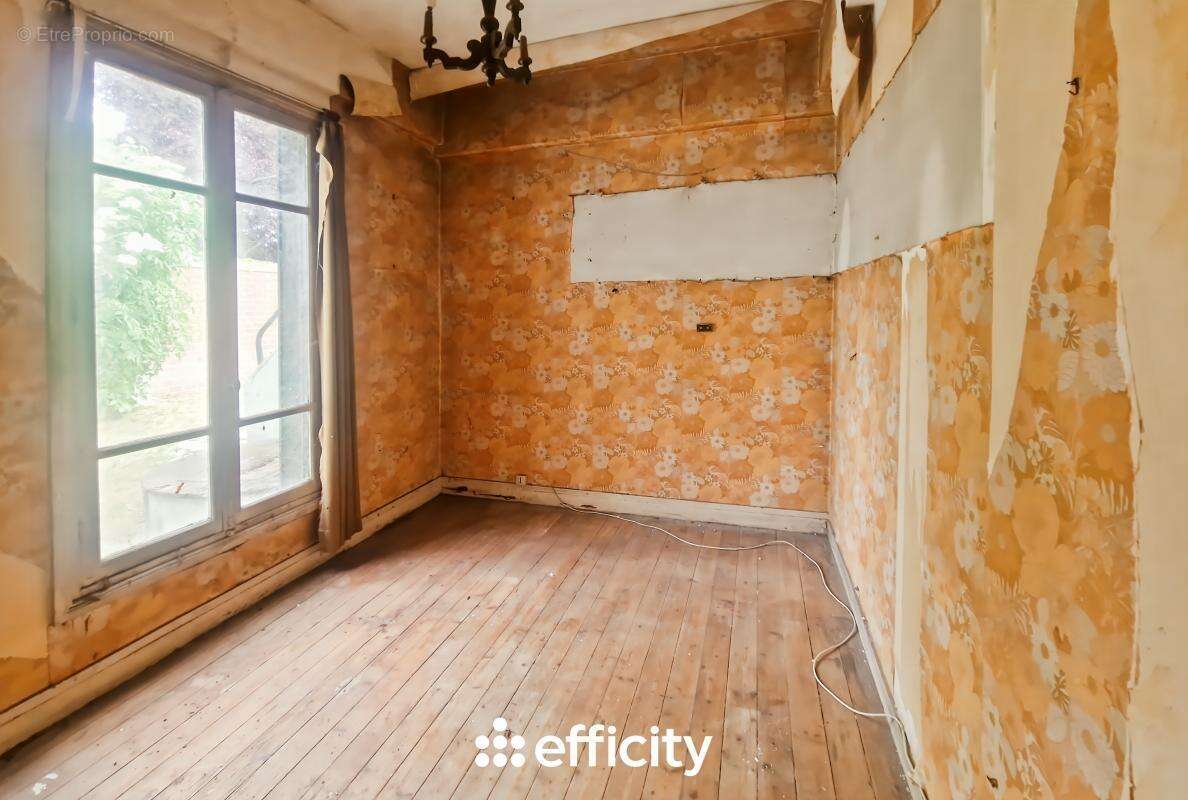 Maison à PONTAULT-COMBAULT