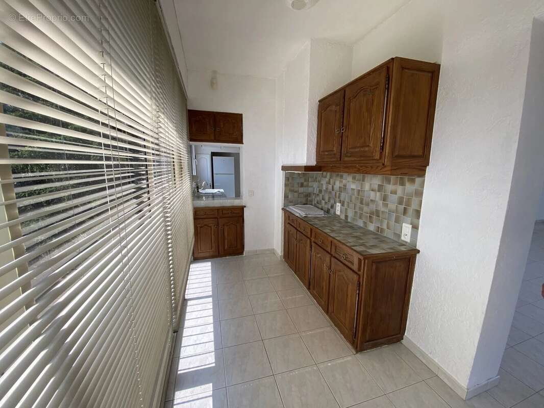 Maison à BERRE-LES-ALPES