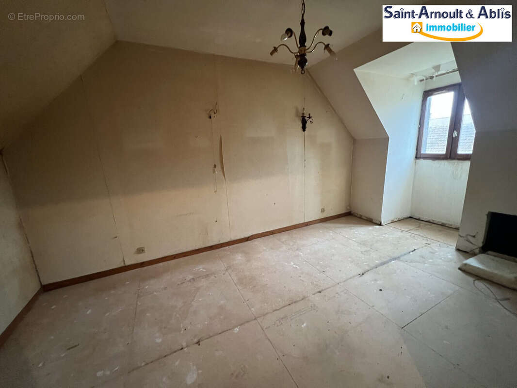 Maison à ORSONVILLE