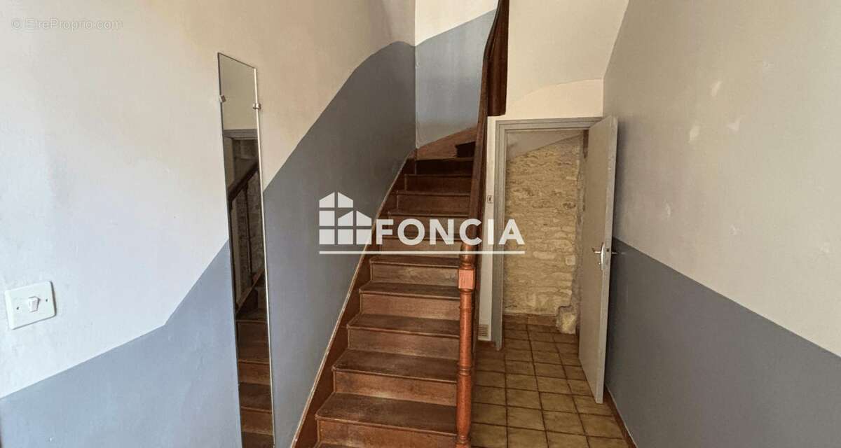 Maison à NEUVILLE-DE-POITOU