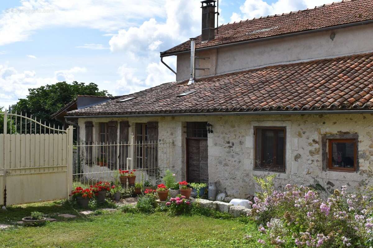 Maison à PILLAC
