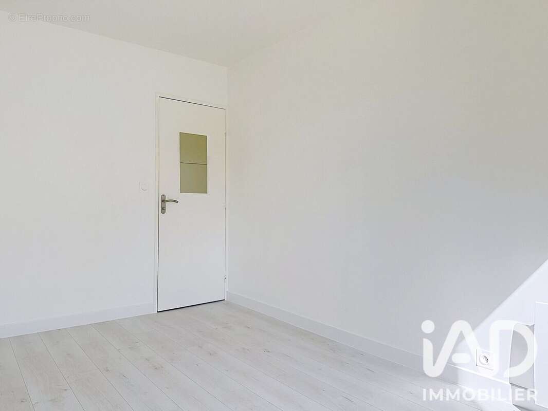 Photo 4 - Appartement à LES LILAS