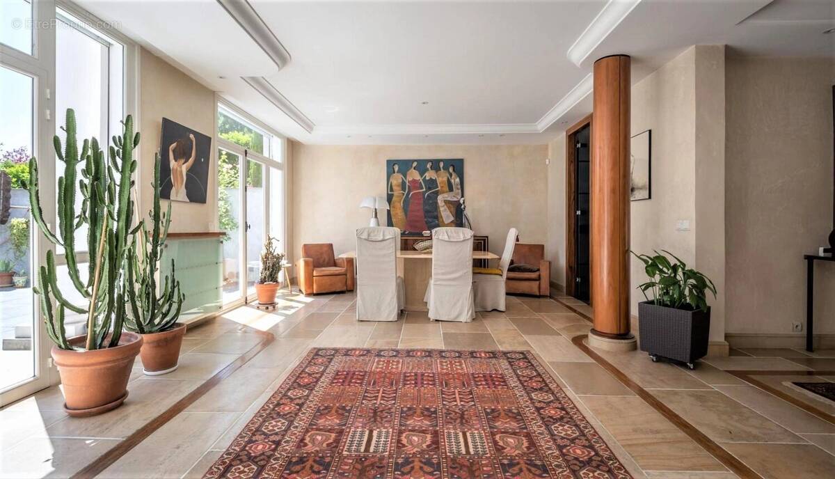 Maison à NOGENT-SUR-MARNE