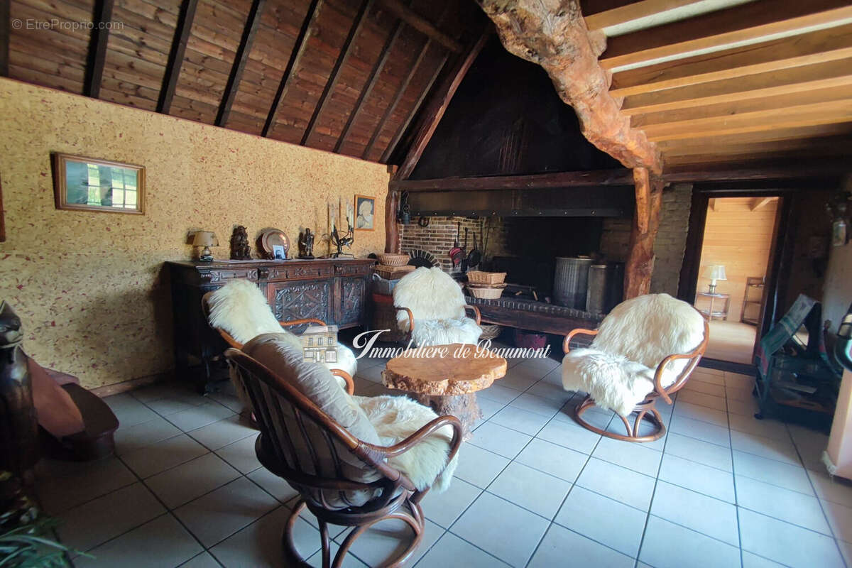 Maison 68 m² à Beaumont-Le-Roger  - photo 3