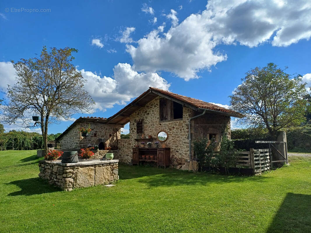 Maison à VAUREILLES
