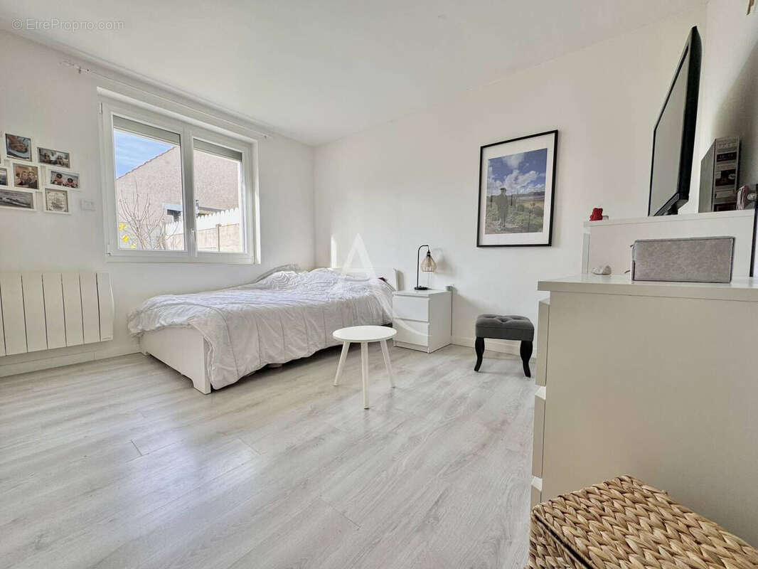 Maison à OZOIR-LA-FERRIERE