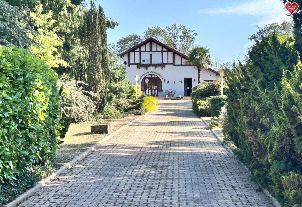 Maison à NERIS-LES-BAINS