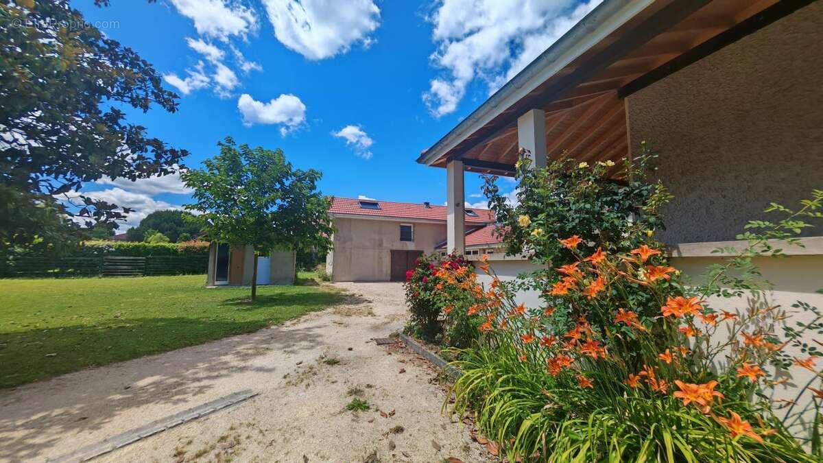 Maison 153 m² à Voiron  - photo 33