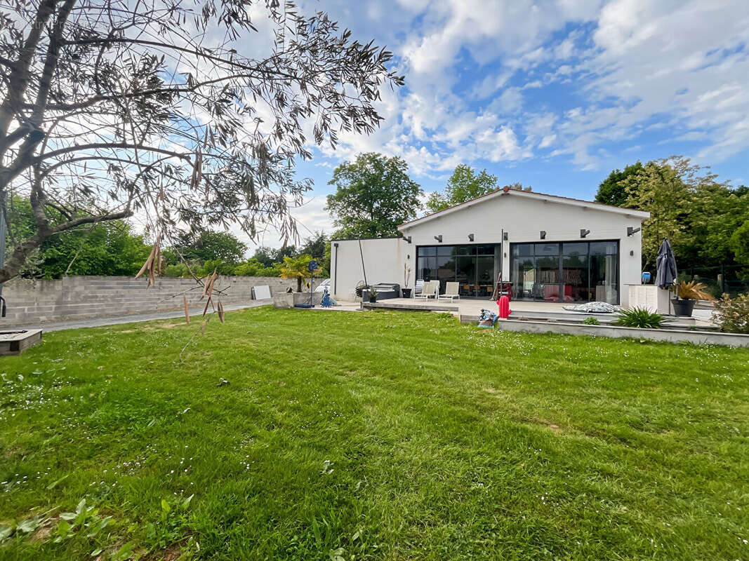 Maison à SADIRAC