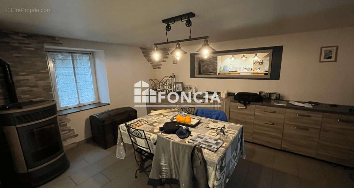 Maison à TROISFONTAINES