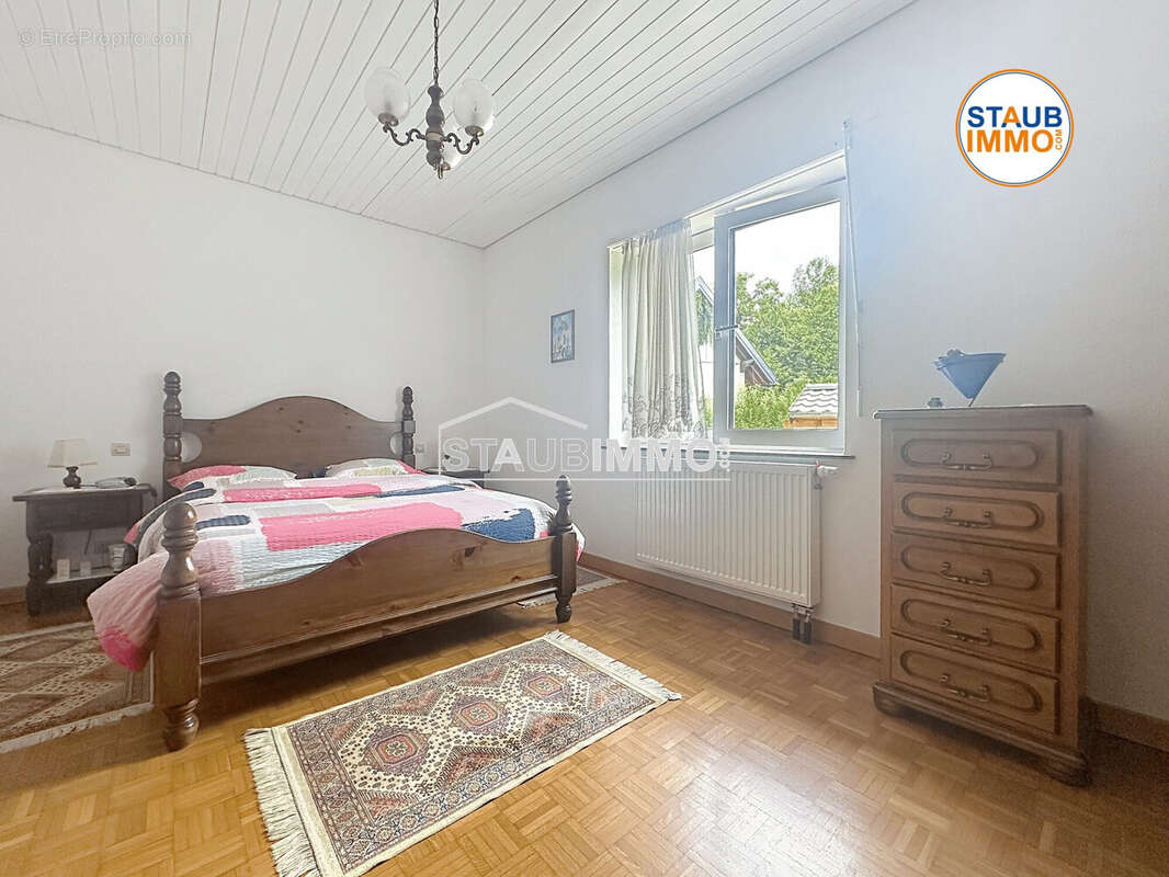 Maison 162 m² à Saint-Louis  - photo 9