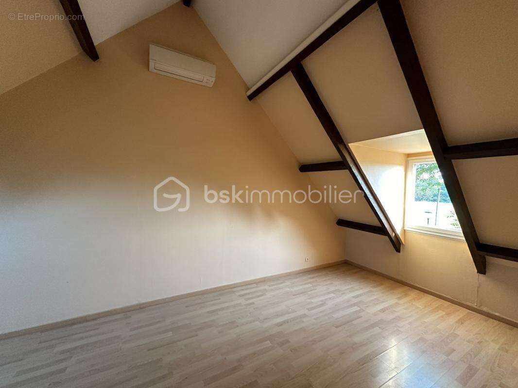 Maison à LA CHAPELLE-GAUTHIER