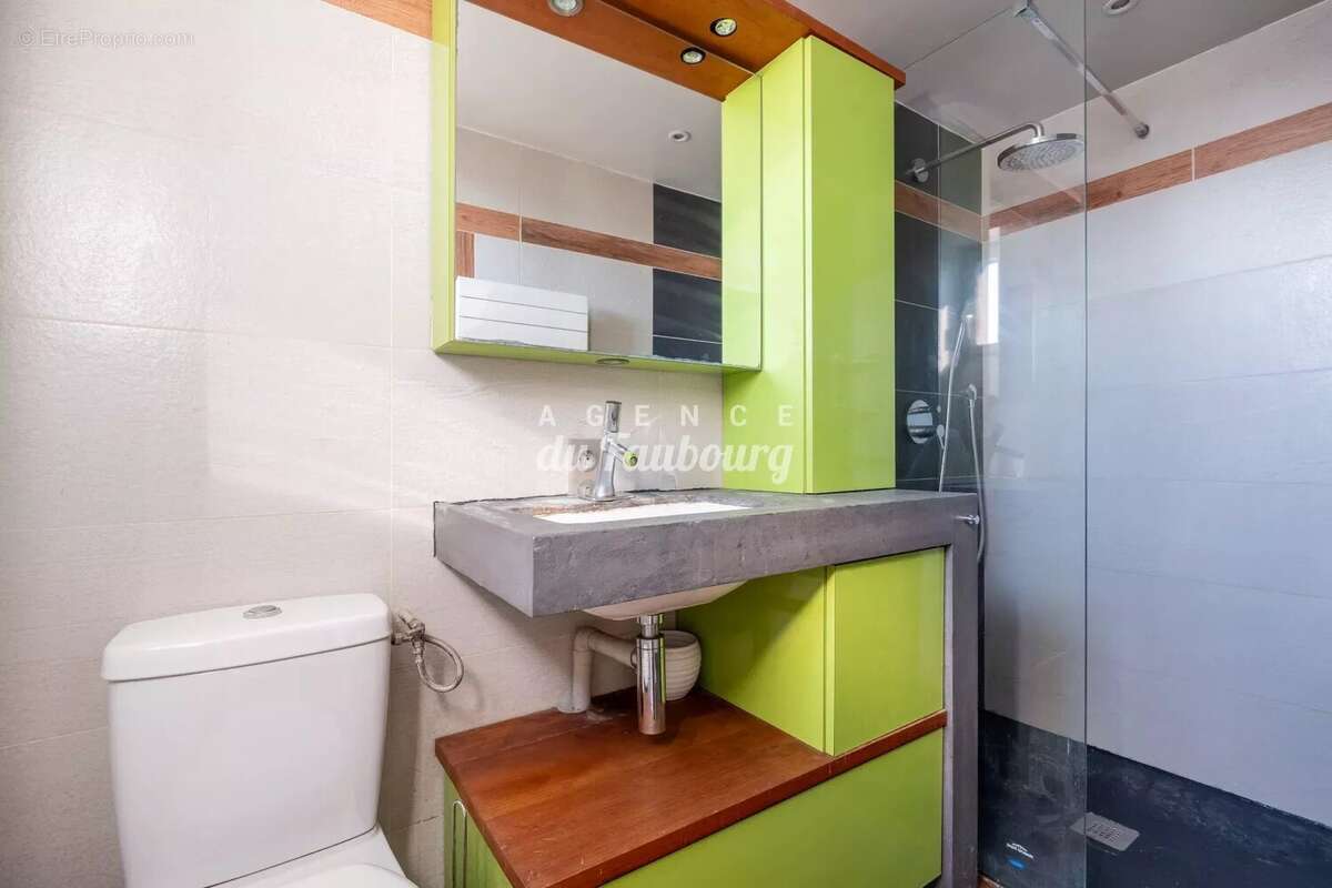 Appartement à PARIS-10E