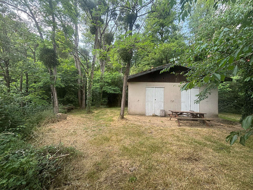 Terrain à BELLEFONDS