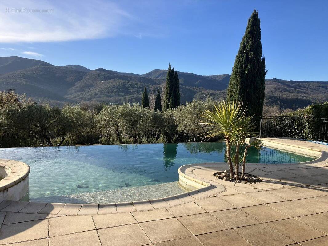 Photo 1 - Maison à LAMALOU-LES-BAINS