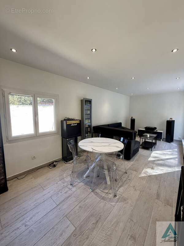 Maison à MARSEILLE-9E