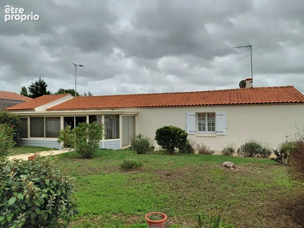 Maison à COMMEQUIERS