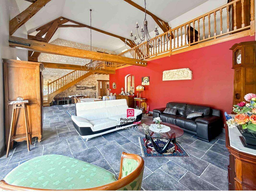 Maison à MALAY-LE-GRAND