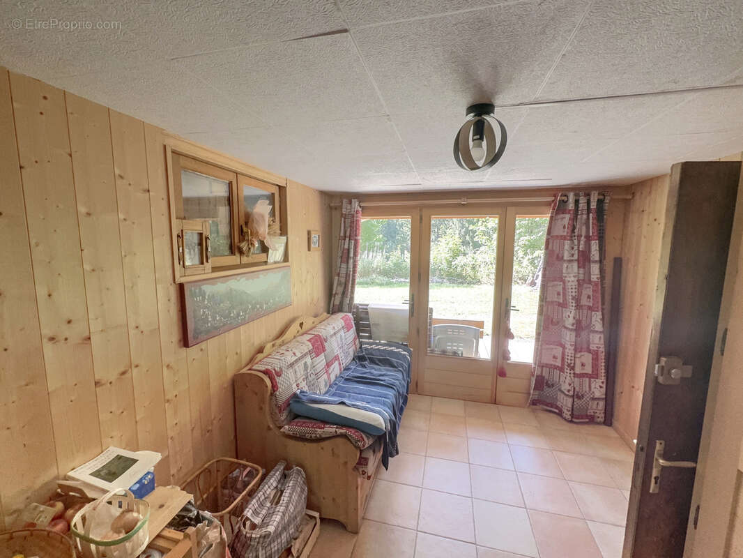 Maison à ESSERT-ROMAND