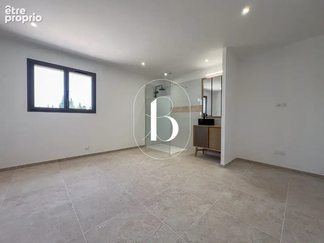 Maison 265 m² à Goudargues  - photo 17