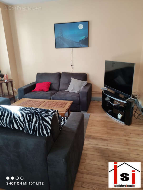 salon - Appartement à CLERMONT-FERRAND