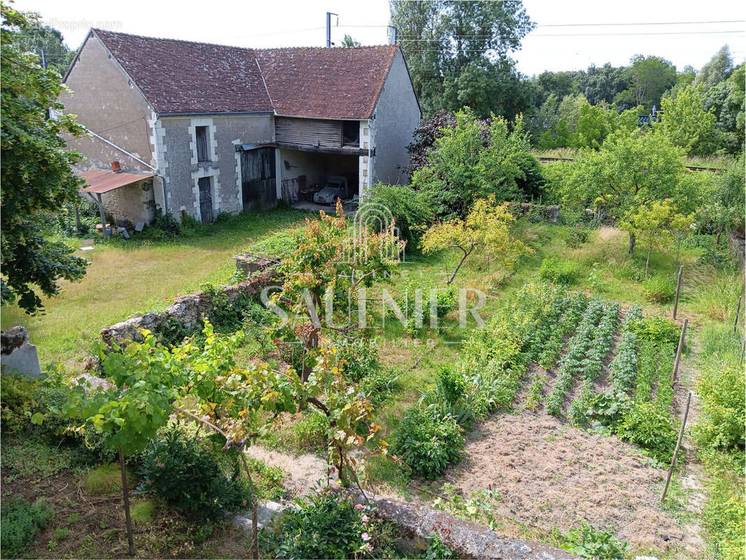 Maison à THESEE