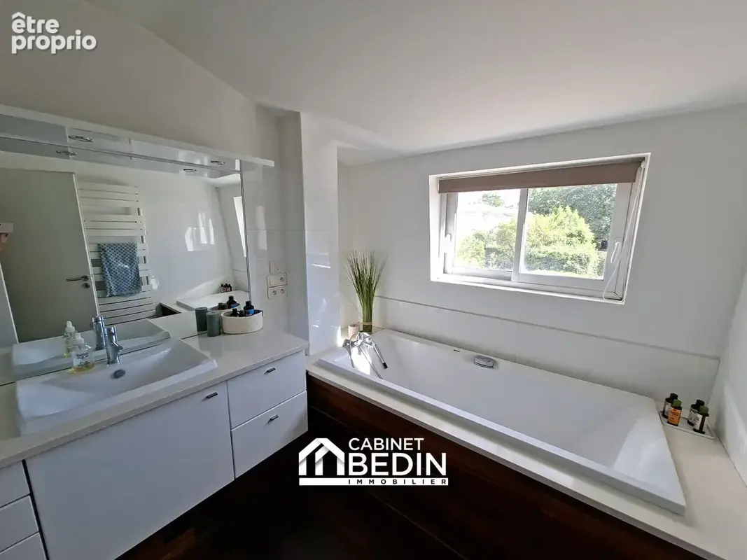 Maison 224 m² à Merignac  - photo 9