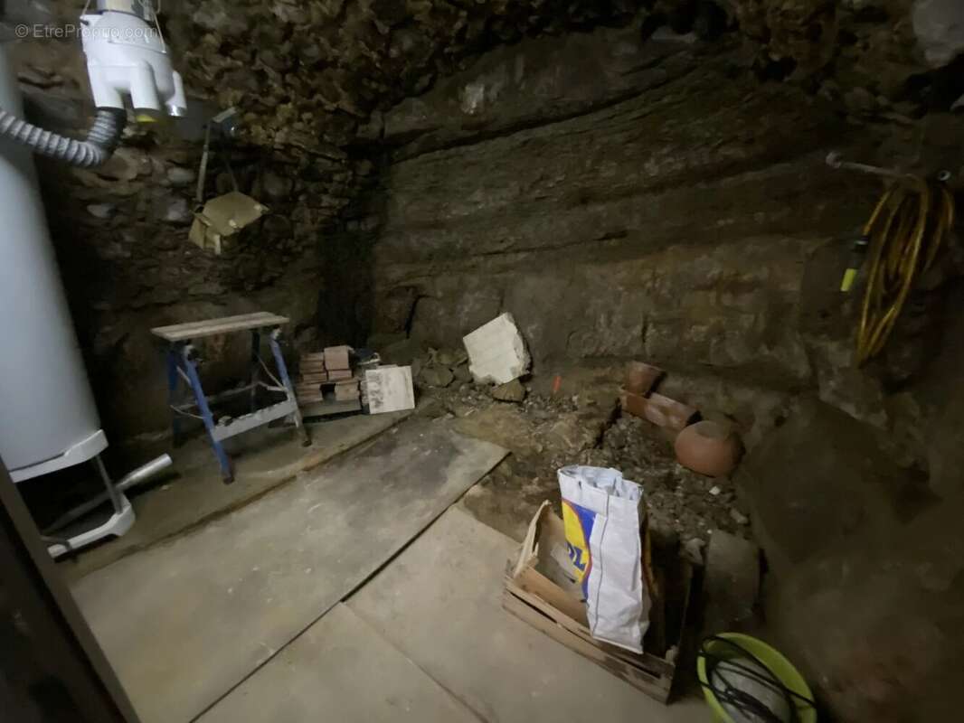 Appartement à BERRE-LES-ALPES