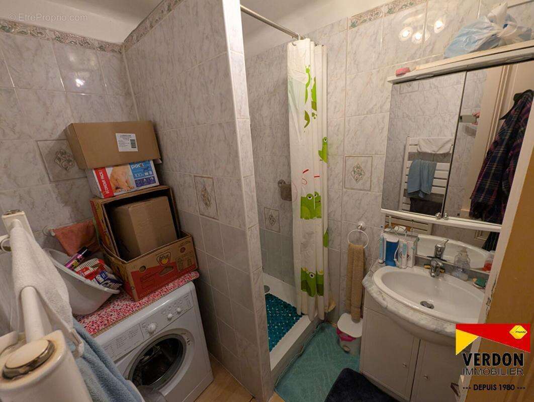 Appartement à SAINT-ANDRE-LES-ALPES