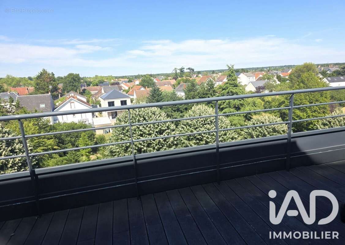 Photo 7 - Appartement à FLEURY-LES-AUBRAIS