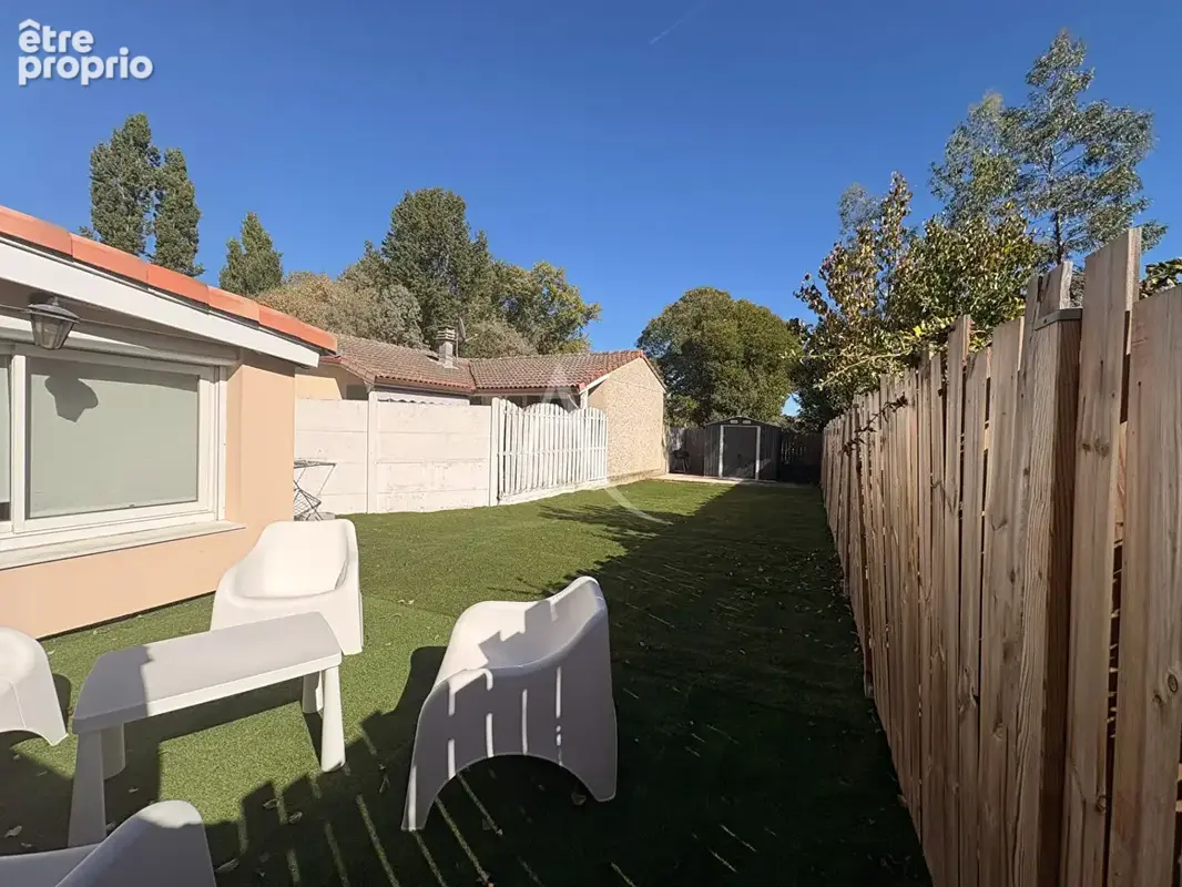 Maison L Isle Jourdain T4 - photo 17