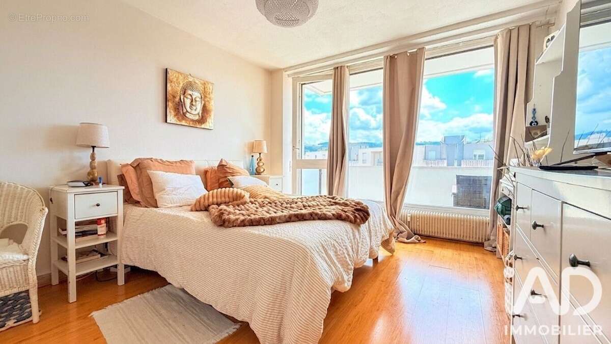 Photo 7 - Appartement à SAINT-ETIENNE