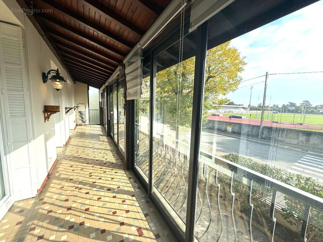 Maison 120 m² à Romans-Sur-Isere  - photo 5