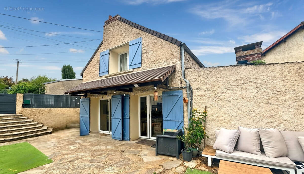 Maison à JOUARS-PONTCHARTRAIN