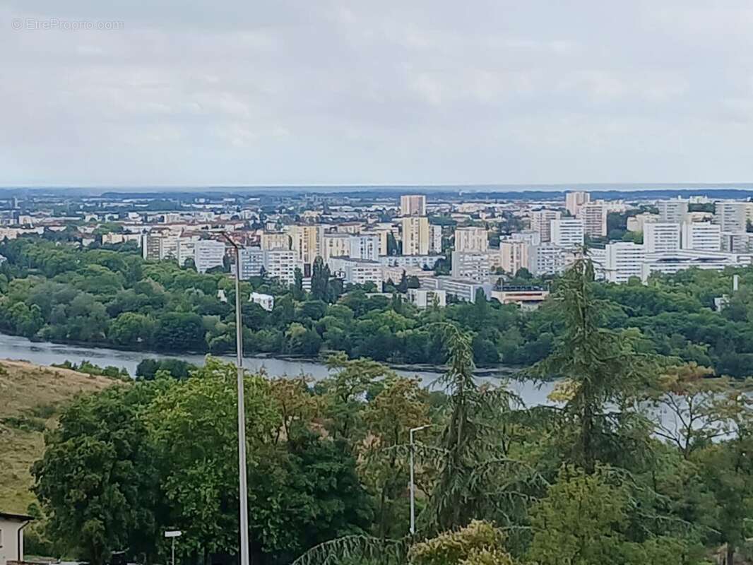 Appartement à TALANT