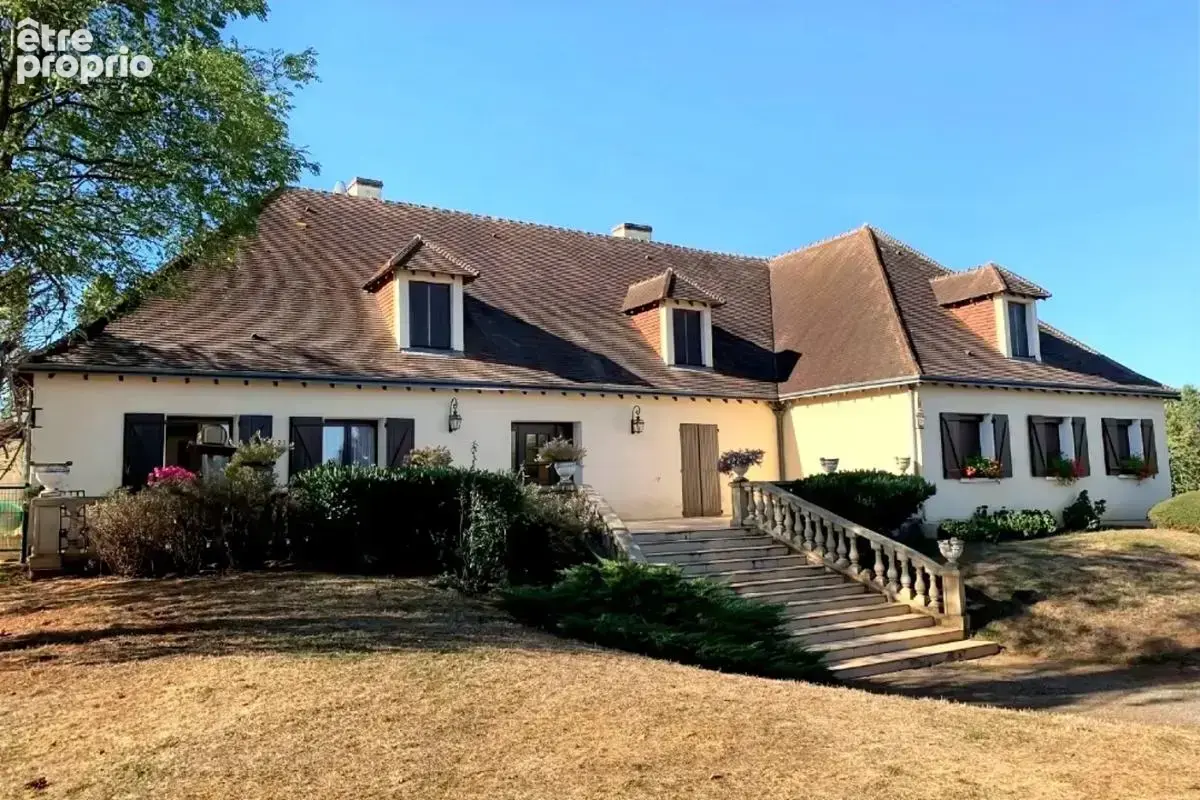 Maison 14 pièces 460 m² à vendre à La Chatre (36400) - photo 2