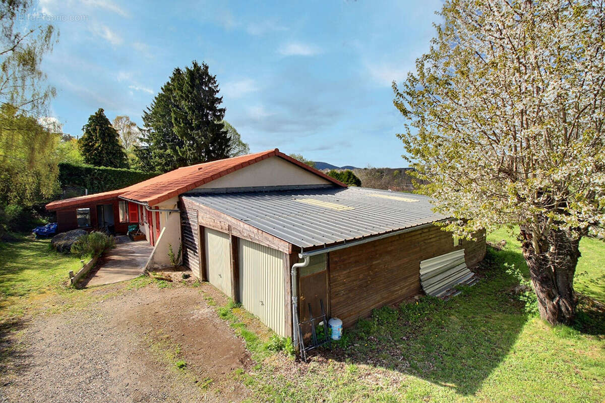 Maison 146m² à saint-genès-champanelle - photo 6